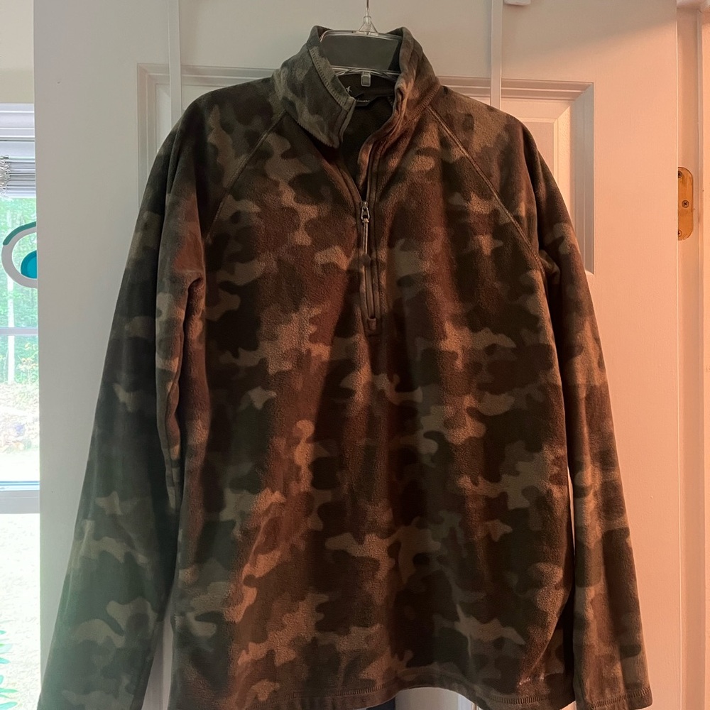 Eddie Bauer Green Camouflage Fleece Pullover